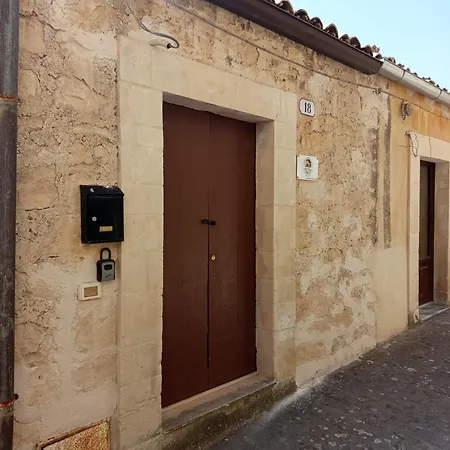 Petra Pece Ragusa